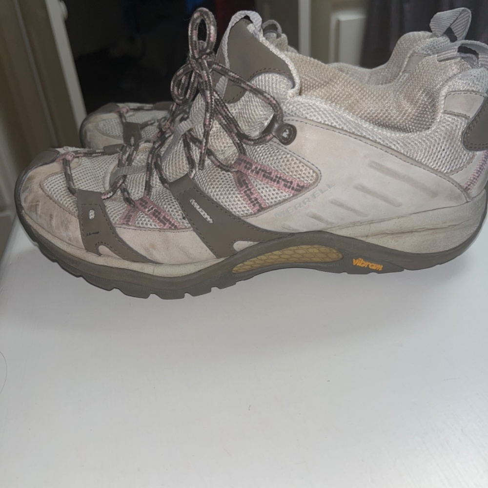 Merrell women's 9.5 Siren Sport Elephant Hiking